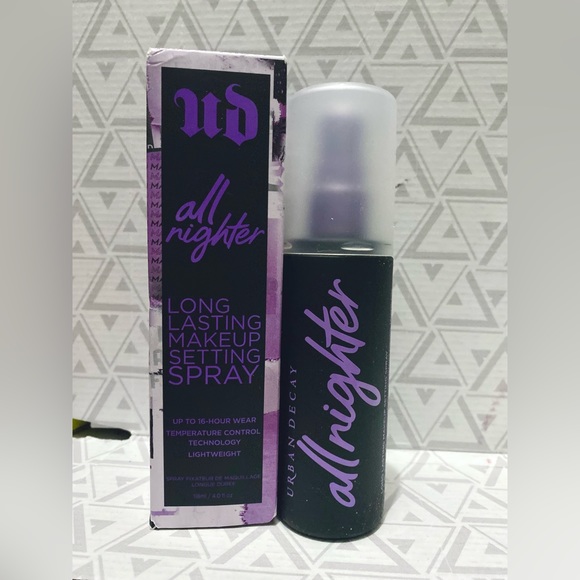 Urban Decay All Nighter Long Lasting Makeup Setting Spray 4 Oz - Picture 4 of 8